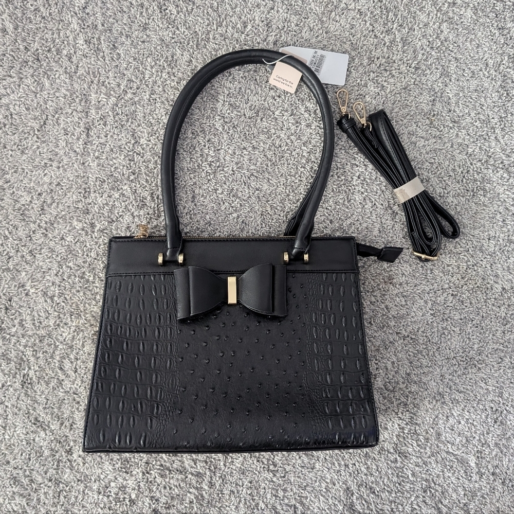NWT St. Barry Women's Vegan Shoulder Bag w removable strap